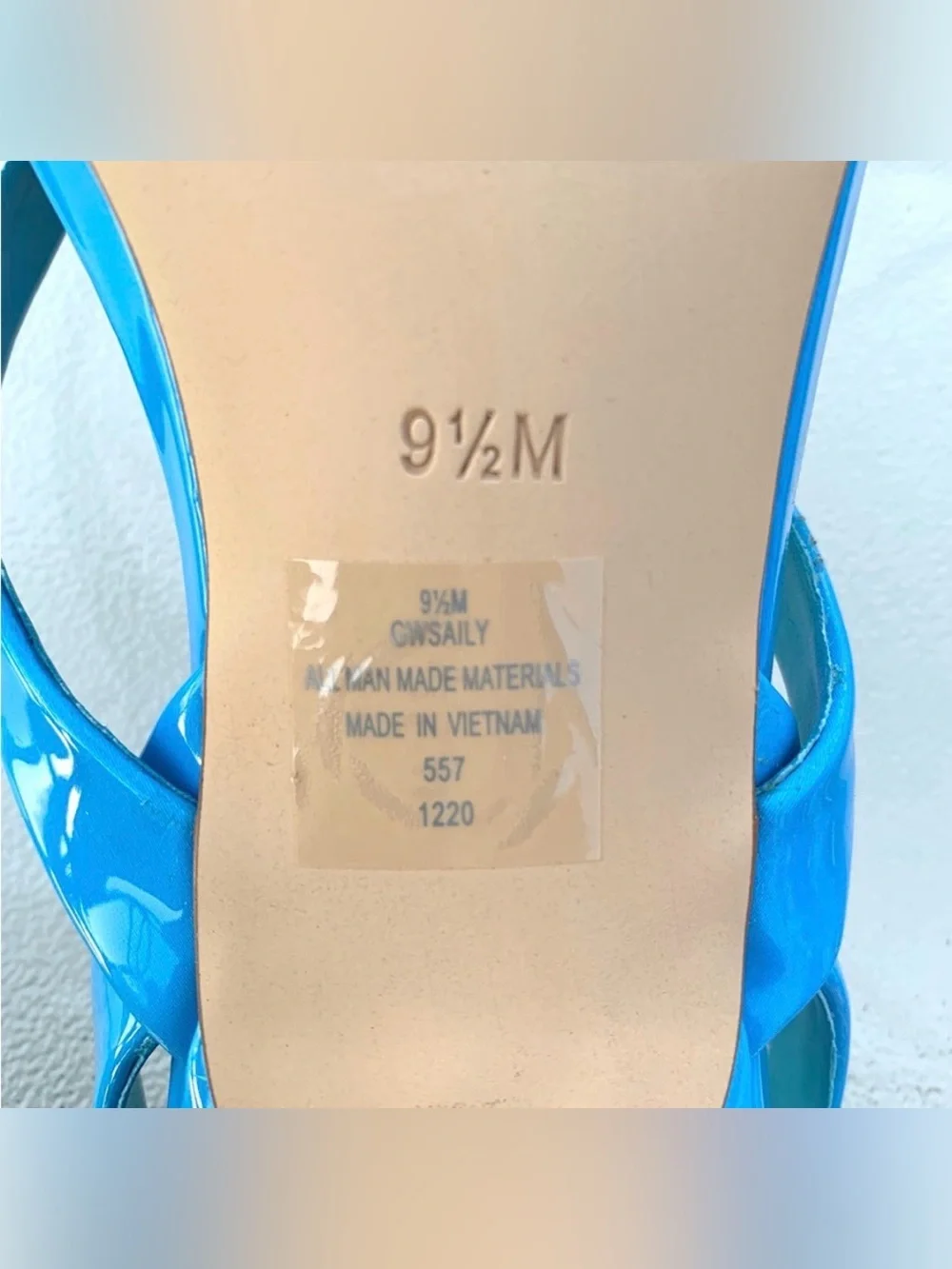 GUESS Saily High Gloss Bright Blue Crisscross Strappy High Heel Sandals 9.5 M